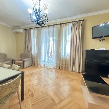 Giorgi Apartment Tbilisi Exterior photo