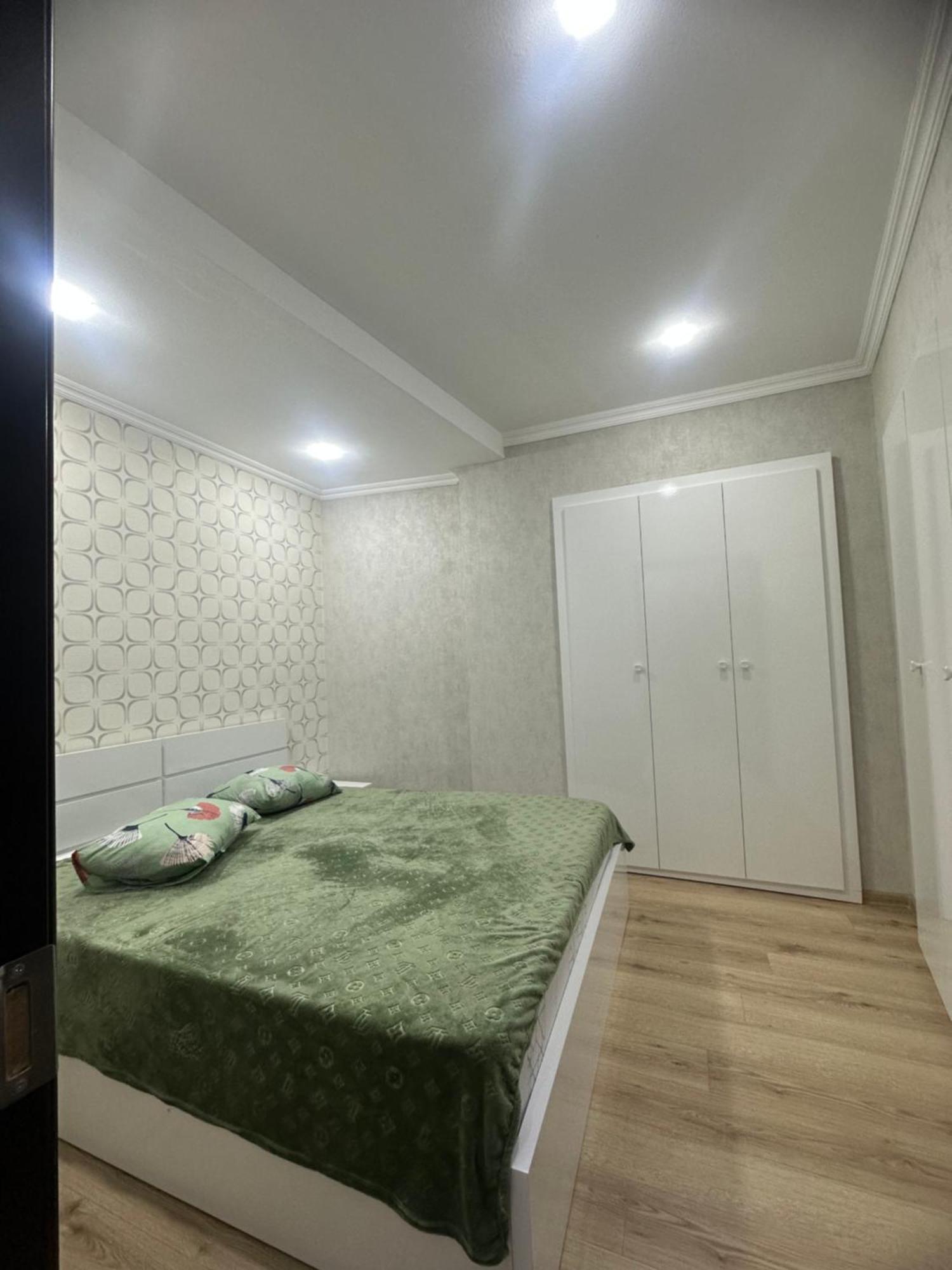 Giorgi Apartment Tbilisi Exterior photo