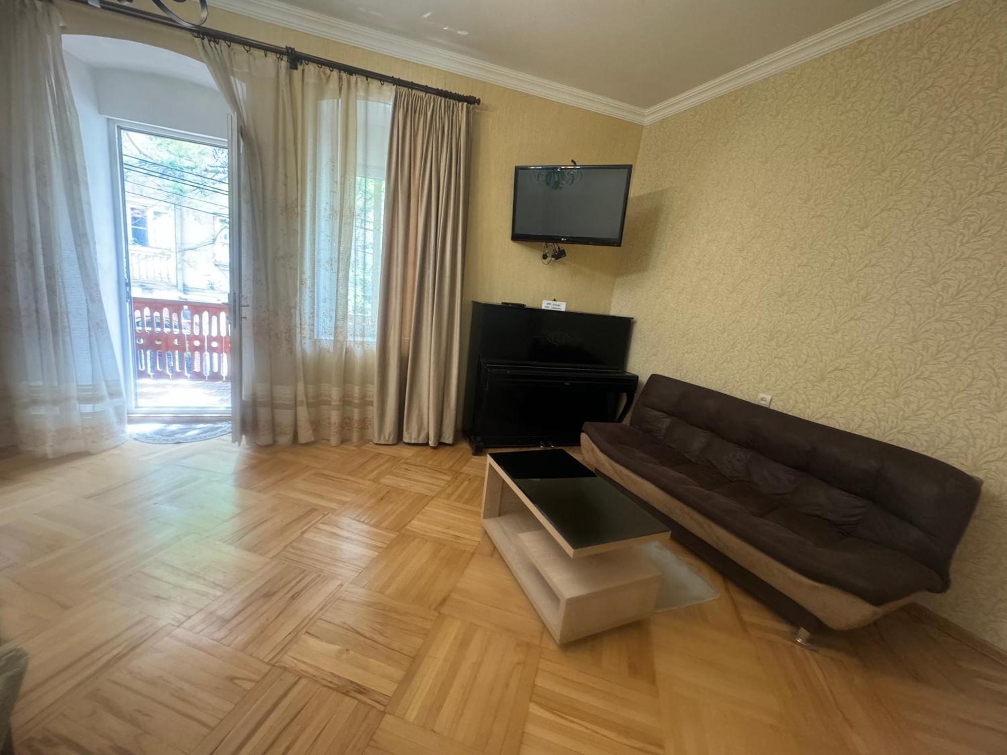 Giorgi Apartment Tbilisi Exterior photo