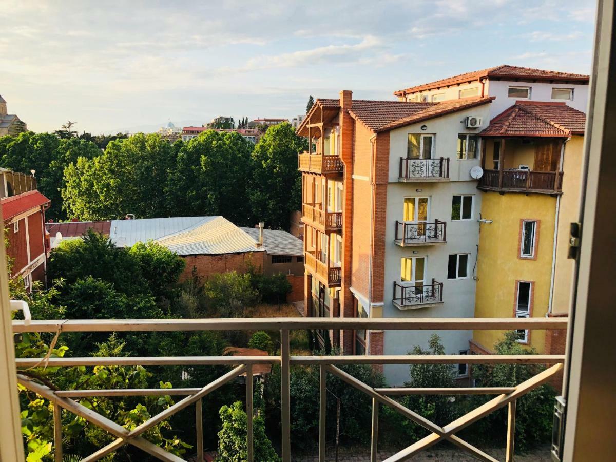Giorgi Apartment Tbilisi Exterior photo